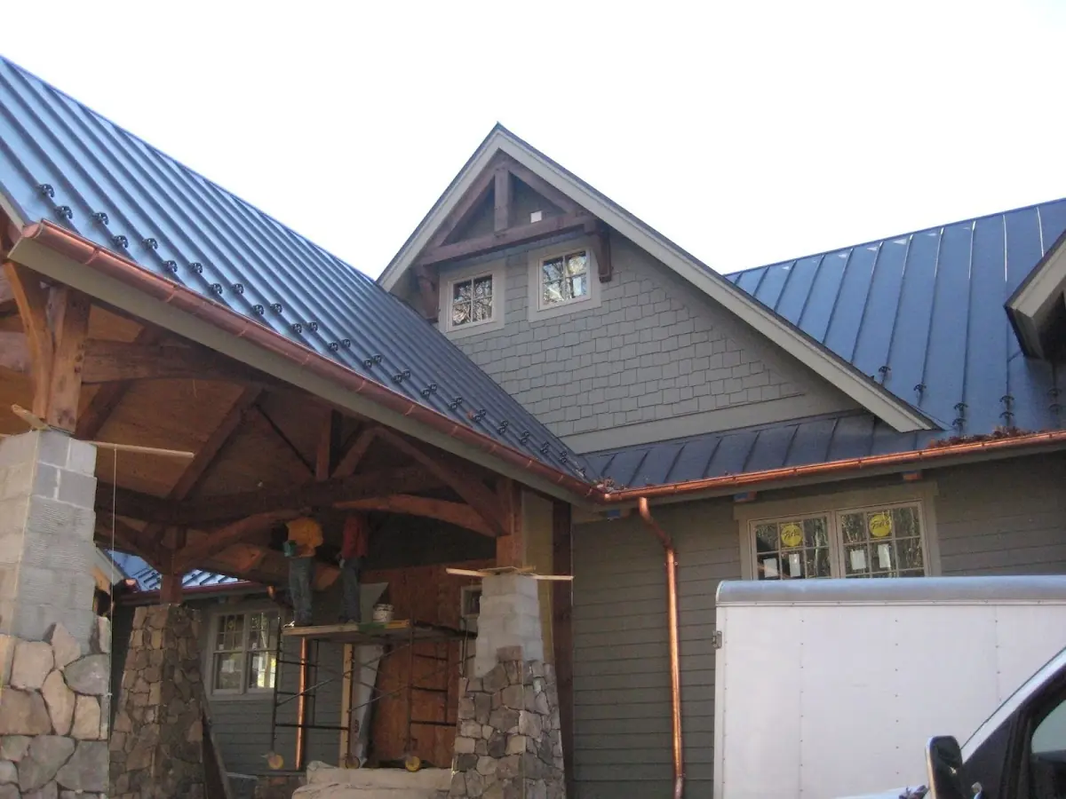 Craftsman Roofing team delivering quality roofing work in Smoke Rise